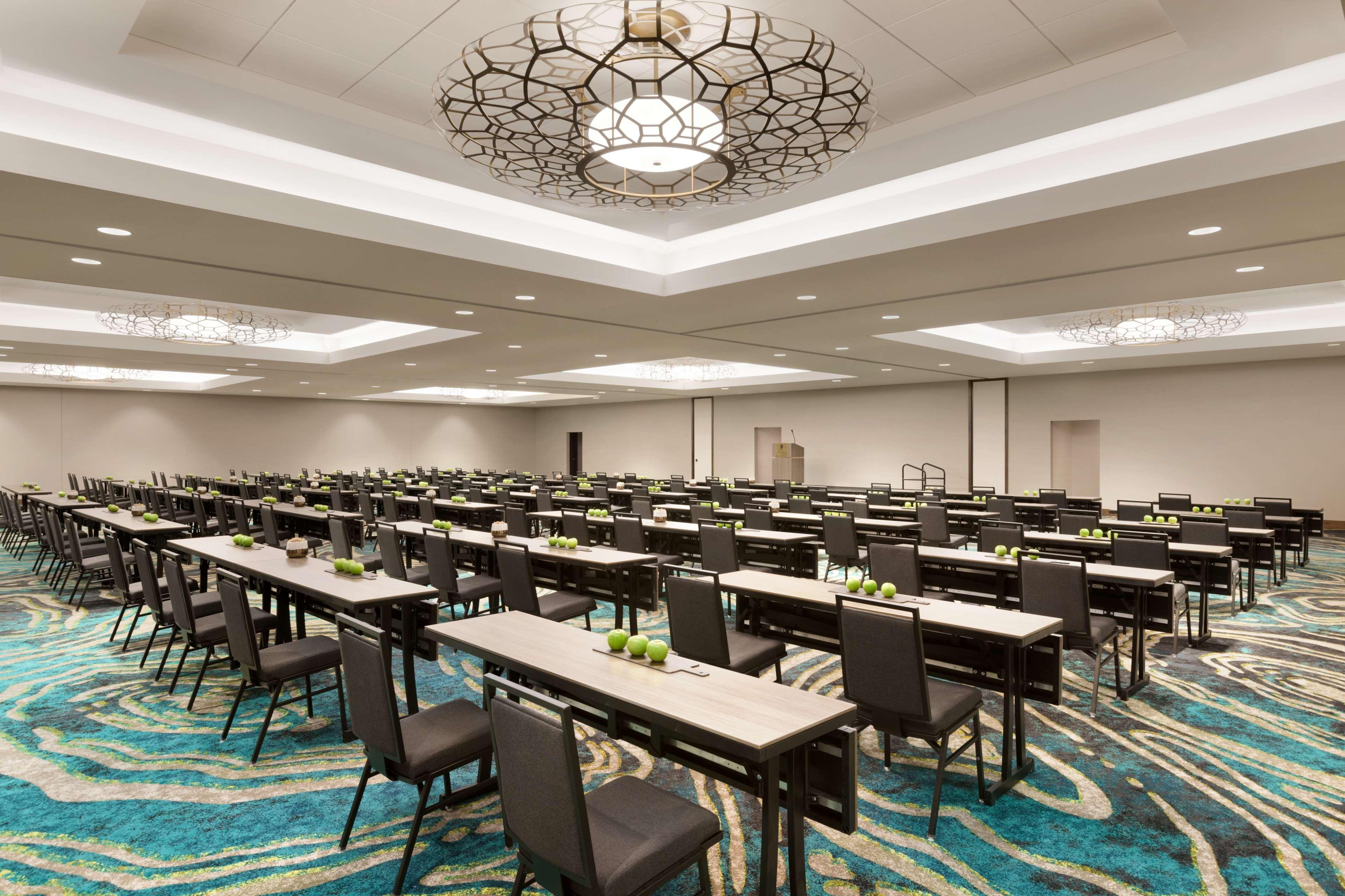 Hotel Embassy By Hilton 4*